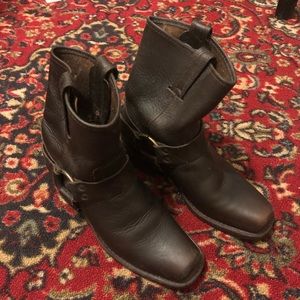 Frye Harness 8R Boots